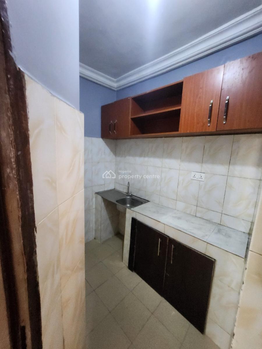 Clean 1 Bedroom Flat, 1st & Ground Floor Available,with Inverter, Wuse, Abuja, Flat / Apartment for Rent