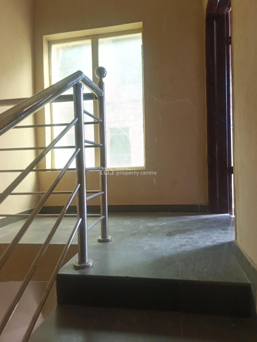 Luxury 3 Bedroom Flat Upstairs, Badore Ajah Lagos, Badore, Ajah, Lagos, Flat / Apartment for Rent