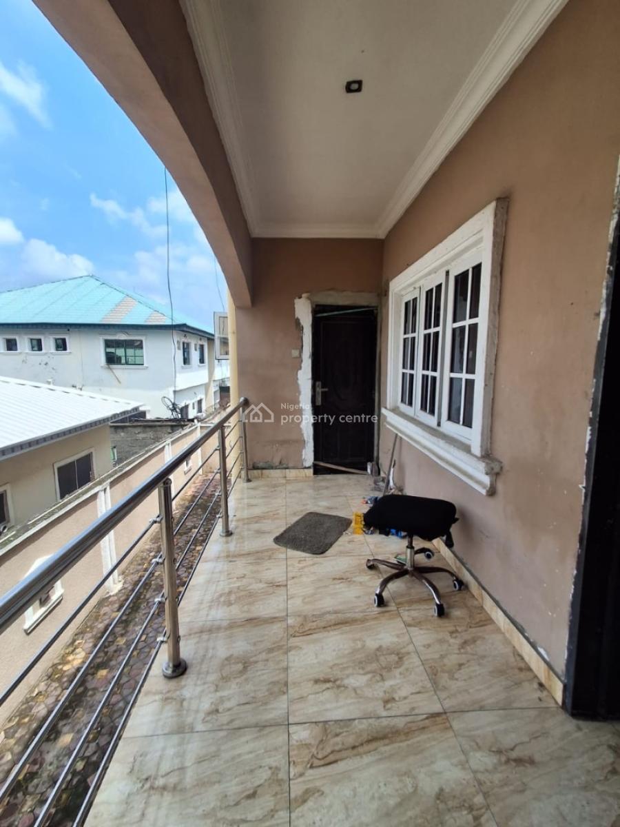Clean and Very Spacious 3 Bedroom ( Upstairs), Badore, Ajah, Lagos, Flat / Apartment for Rent