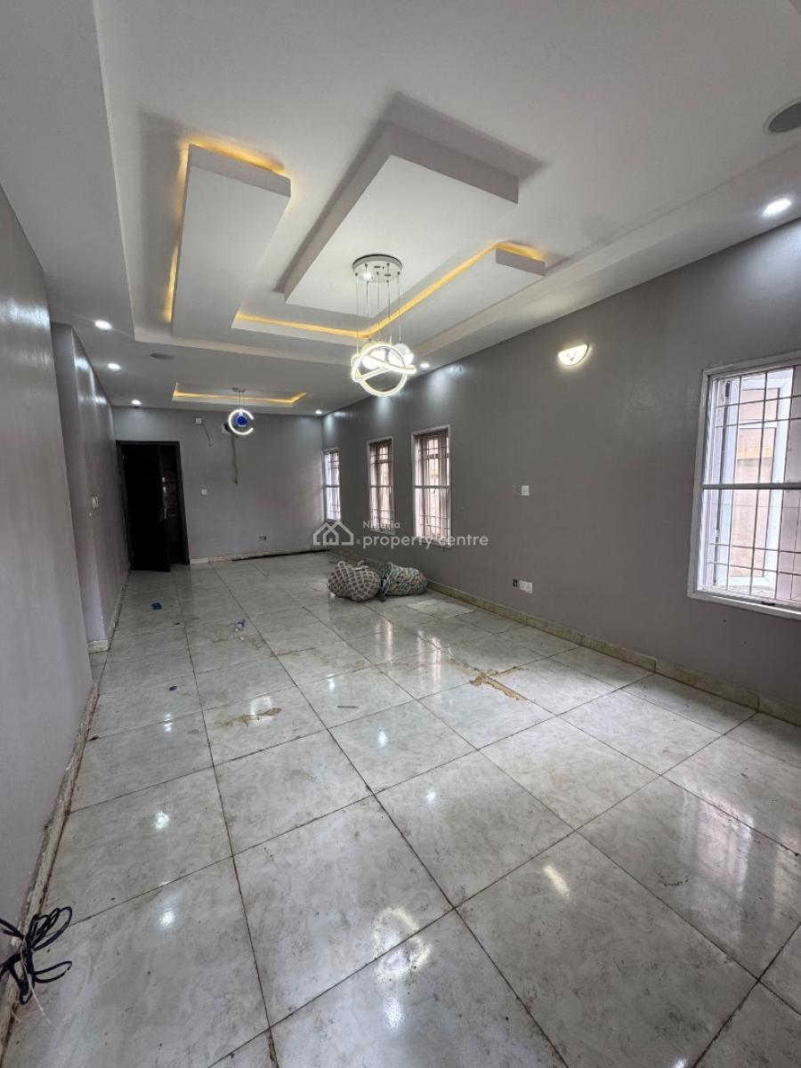 Well Maintained, Tastefully Finished Two (2) Bedroom Apartment, Behind Zenith Bank, Osapa, Lekki, Lagos, Flat / Apartment for Rent