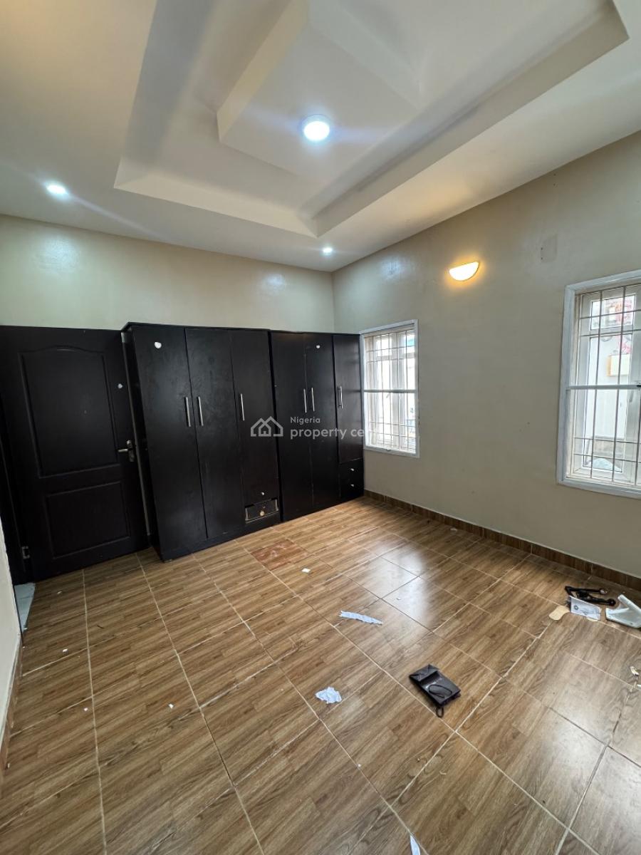 Well Maintained, Tastefully Finished Two (2) Bedroom Apartment, Behind Zenith Bank, Osapa, Lekki, Lagos, Flat / Apartment for Rent