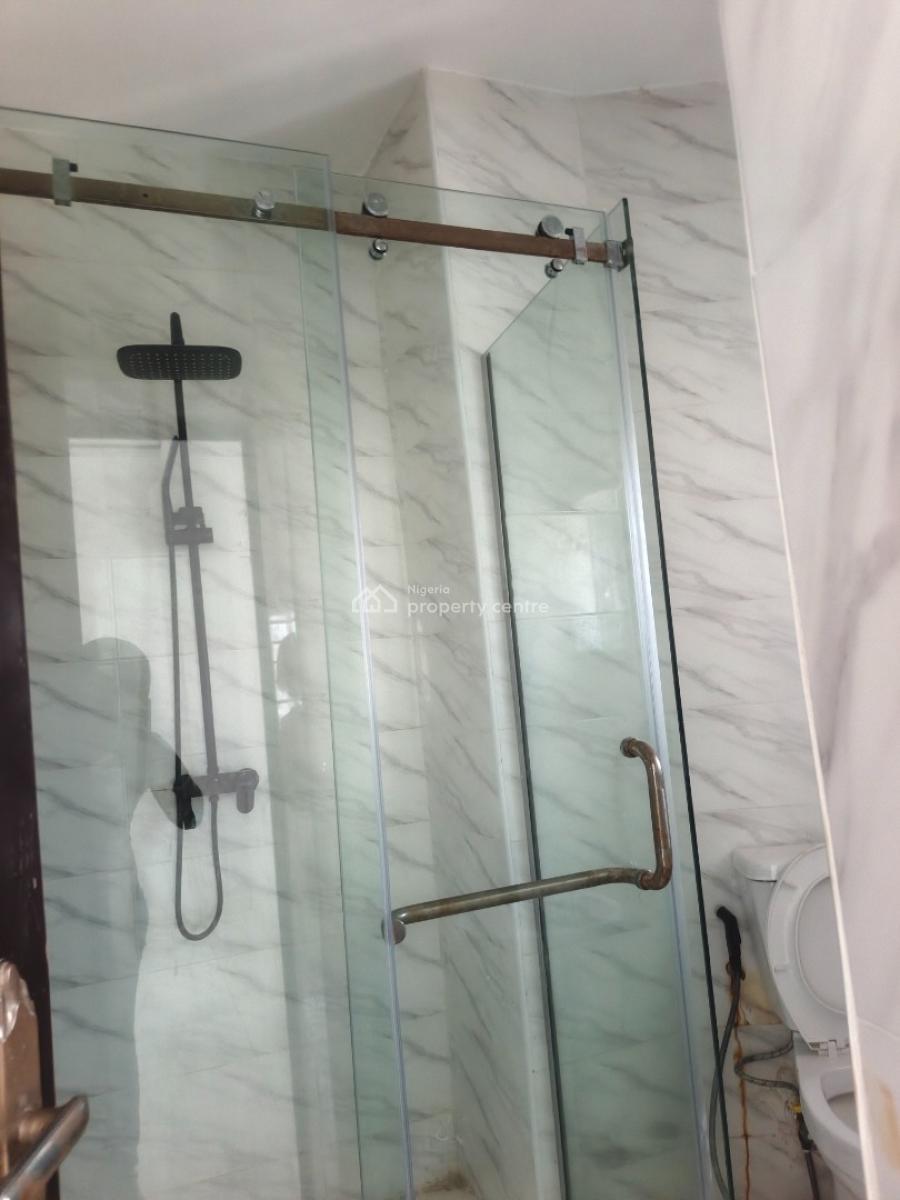 Luxury 3 Bedroom Flat Upstairs, Badore, Ajah, Lagos, Flat / Apartment for Rent