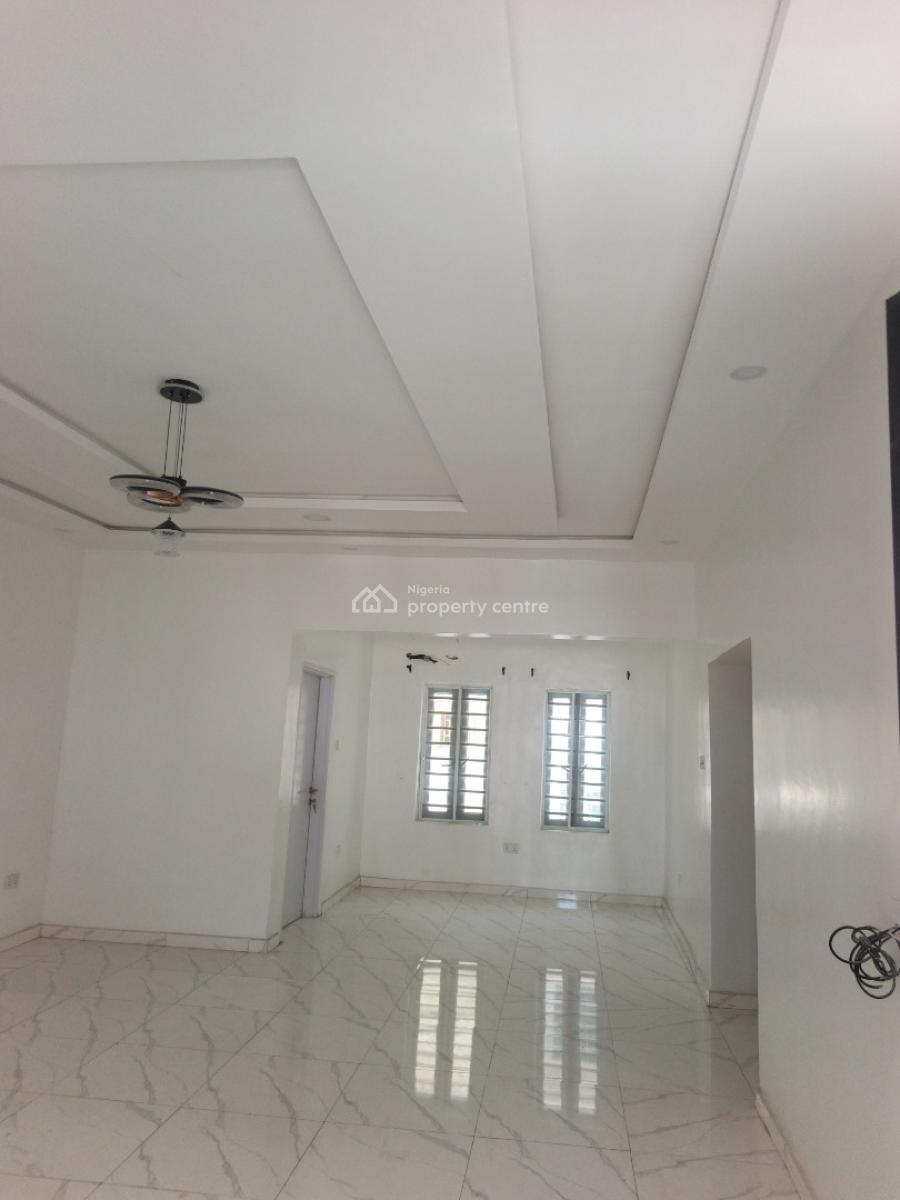 Luxury 3 Bedroom Flat Upstairs, Badore, Ajah, Lagos, Flat / Apartment for Rent