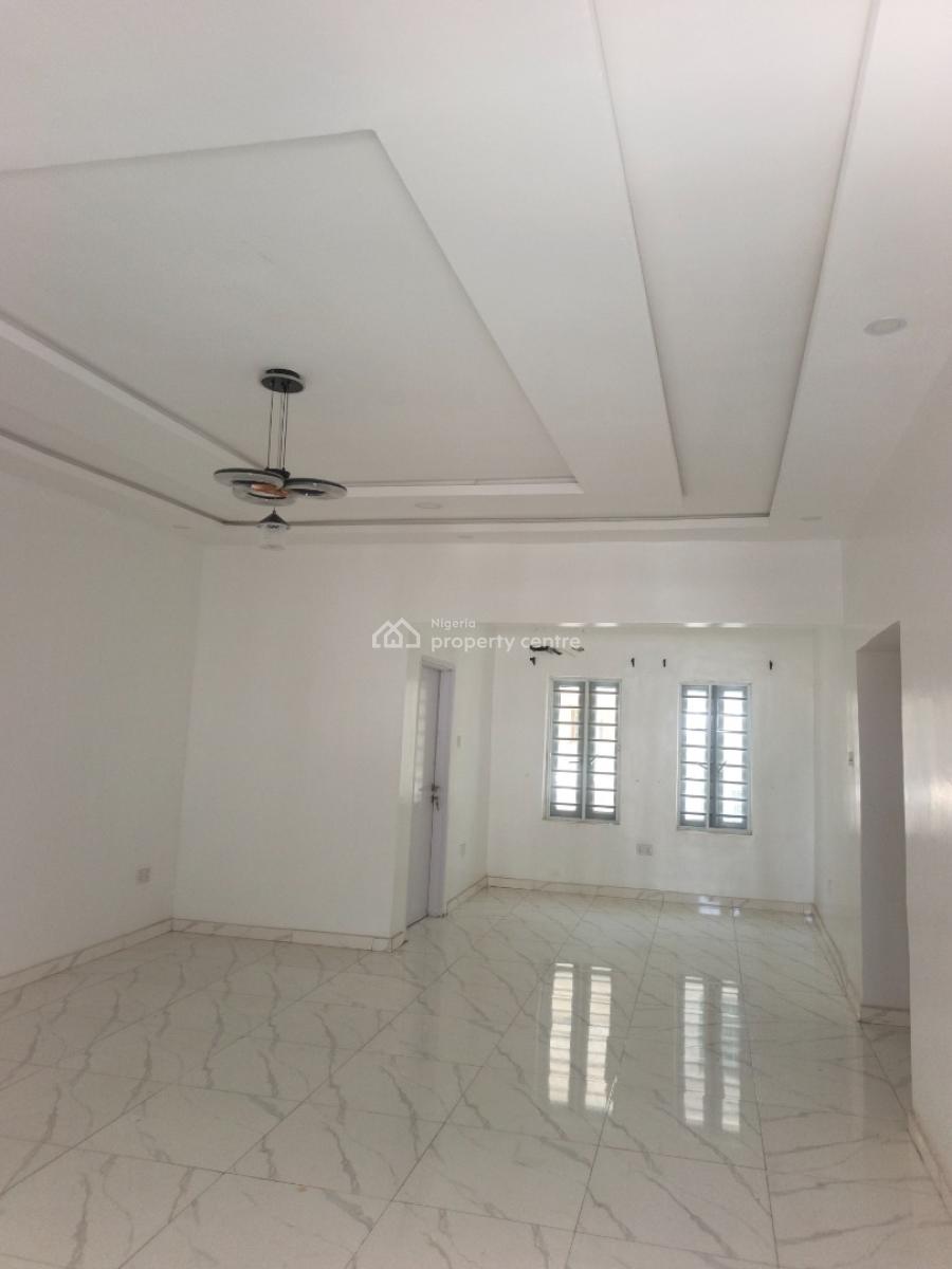 Luxury 3 Bedroom Flat Upstairs, Badore, Ajah, Lagos, Flat / Apartment for Rent