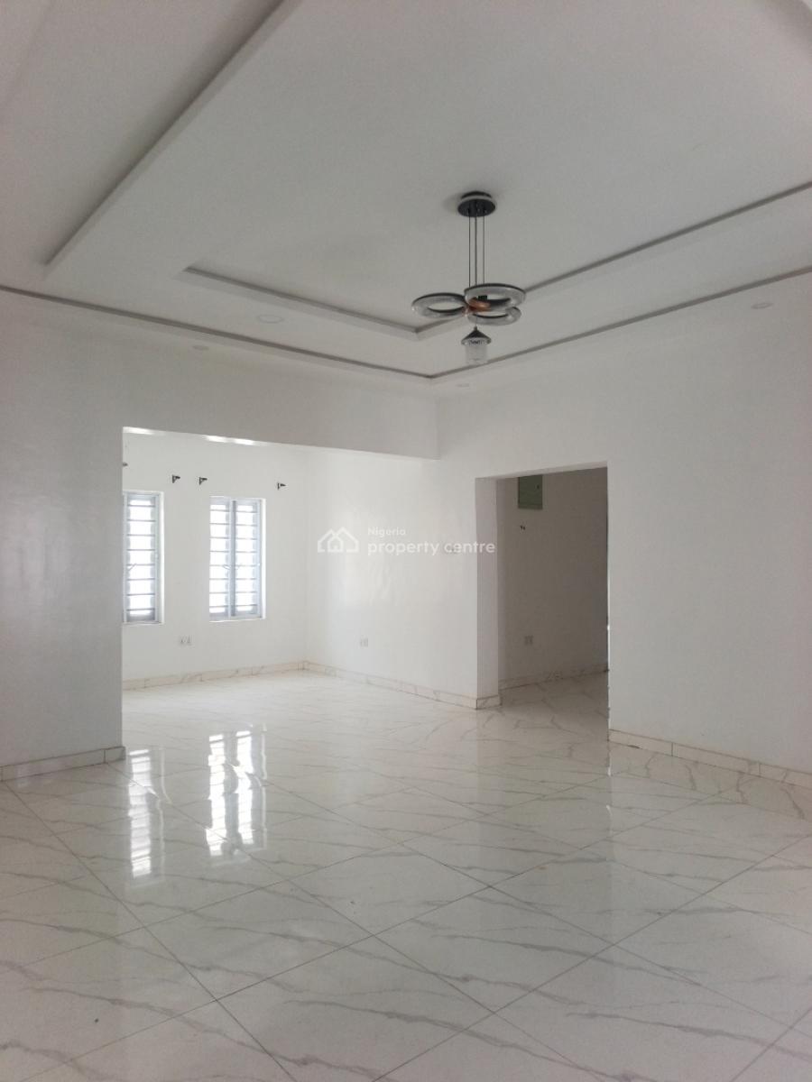 Luxury 3 Bedroom Flat Upstairs, Badore, Ajah, Lagos, Flat / Apartment for Rent