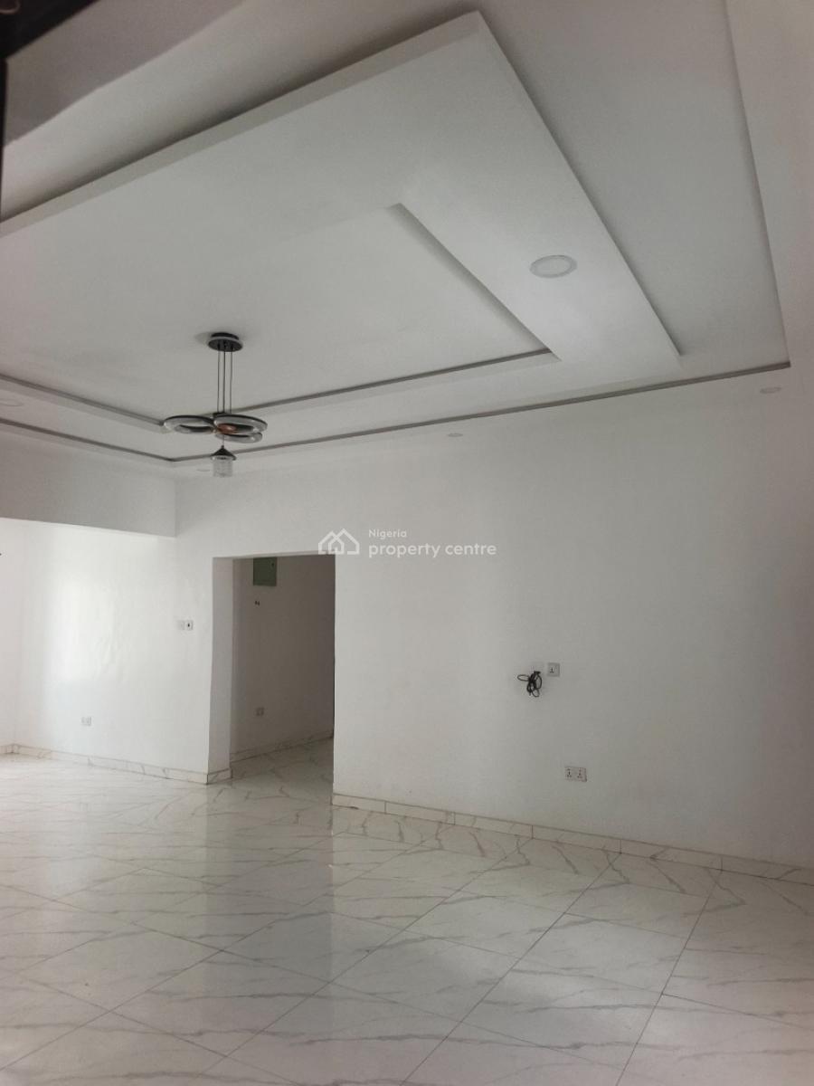 Luxury 3 Bedroom Flat Upstairs, Badore, Ajah, Lagos, Flat / Apartment for Rent