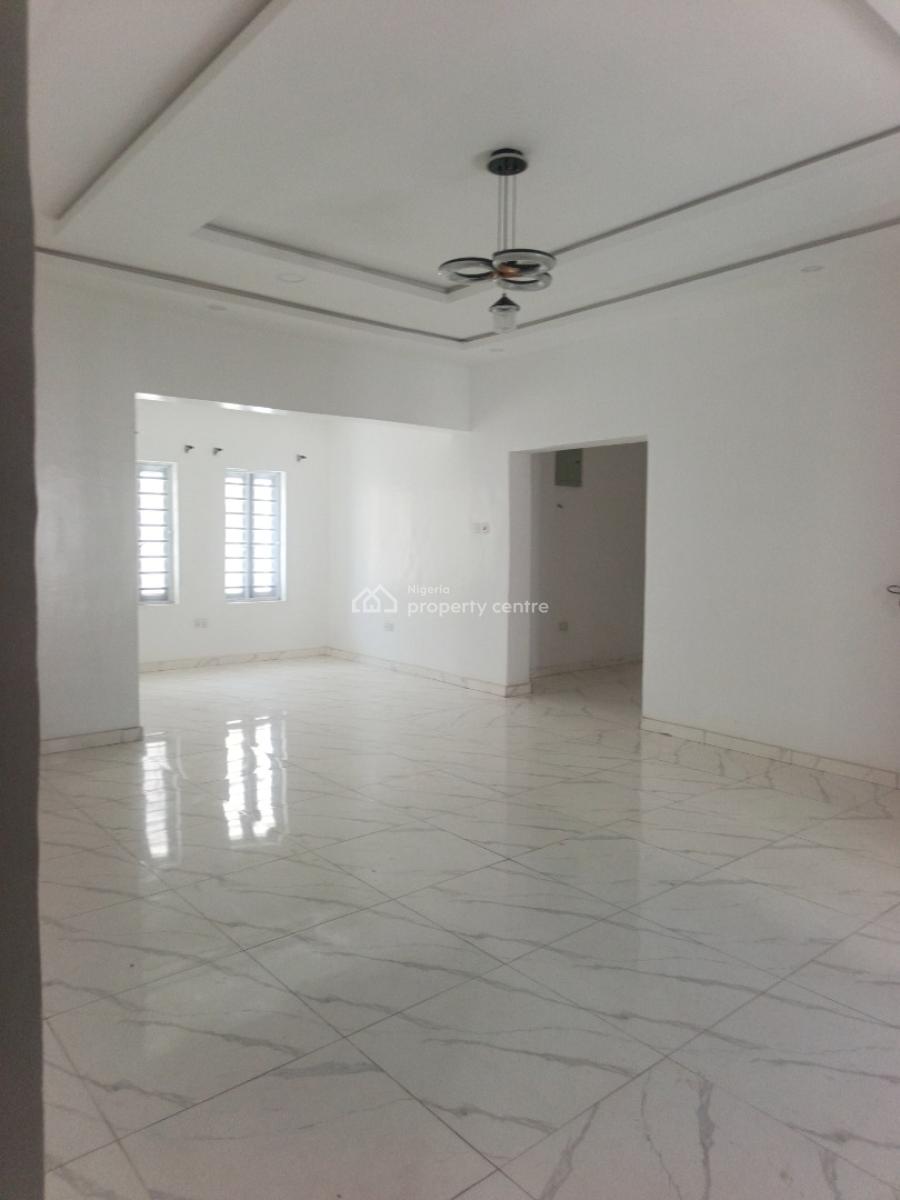 Luxury 3 Bedroom Flat Upstairs, Badore, Ajah, Lagos, Flat / Apartment for Rent