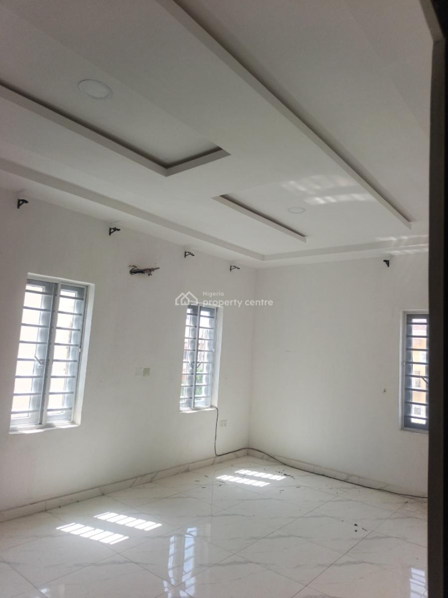 Luxury 3 Bedroom Flat Upstairs, Badore, Ajah, Lagos, Flat / Apartment for Rent
