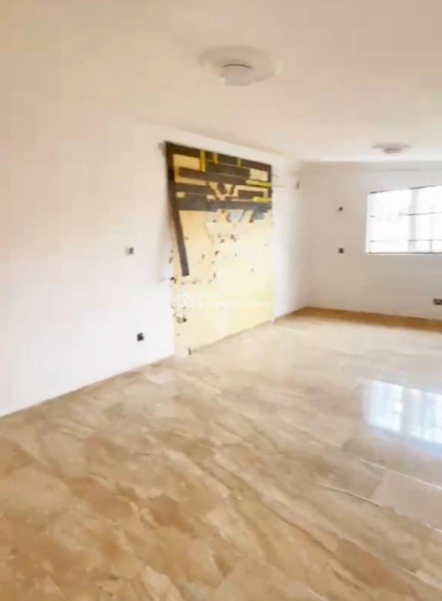 Distress 4 Bedrooms Detached Bungalow with Boyz Quarter, Mayfair Gardens Estate, Awoyaya, Ibeju Lekki, Lagos, Detached Bungalow for Sale