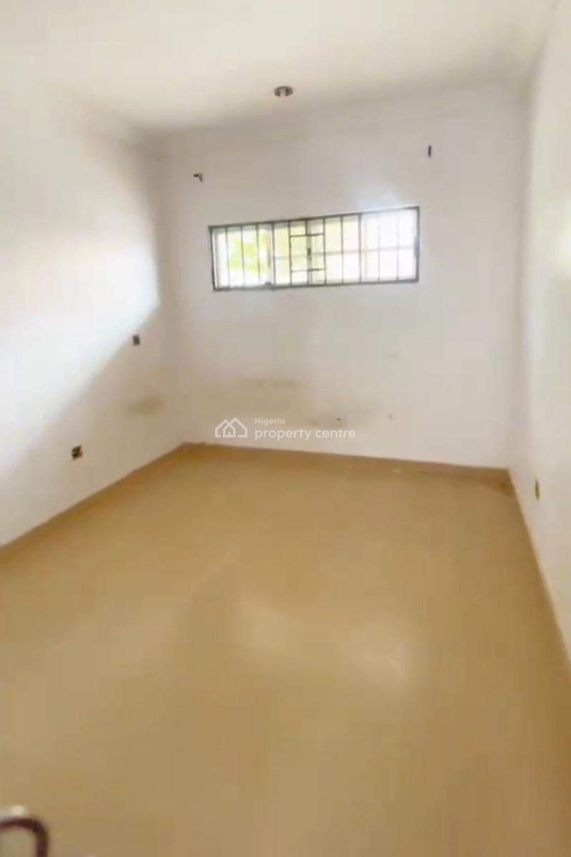 Distress 4 Bedrooms Detached Bungalow with Boyz Quarter, Mayfair Gardens Estate, Awoyaya, Ibeju Lekki, Lagos, Detached Bungalow for Sale