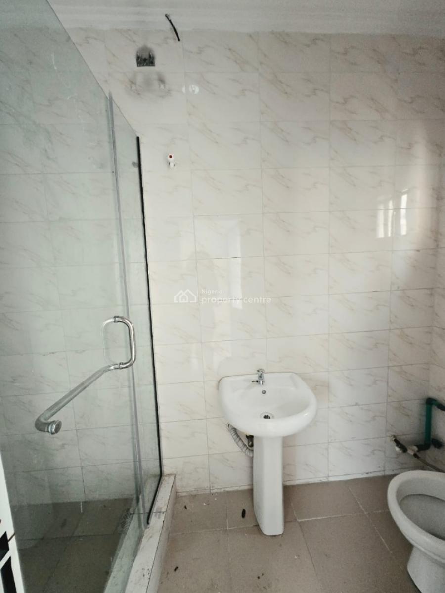 Lovely  2 Bedrooms Flat, Lekki Phase 1, Lekki, Lagos, Flat / Apartment for Rent