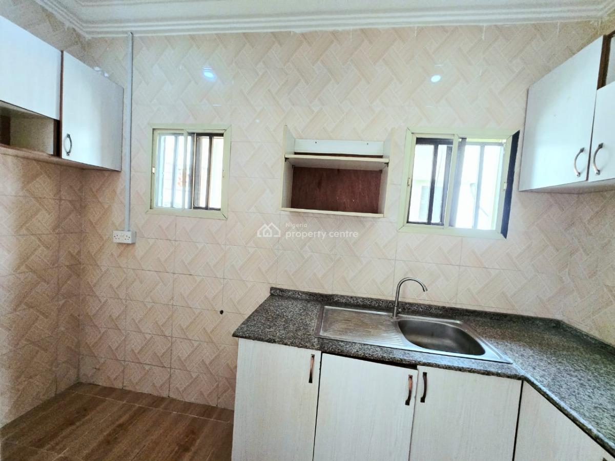 Lovely  2 Bedrooms Flat, Lekki Phase 1, Lekki, Lagos, Flat / Apartment for Rent