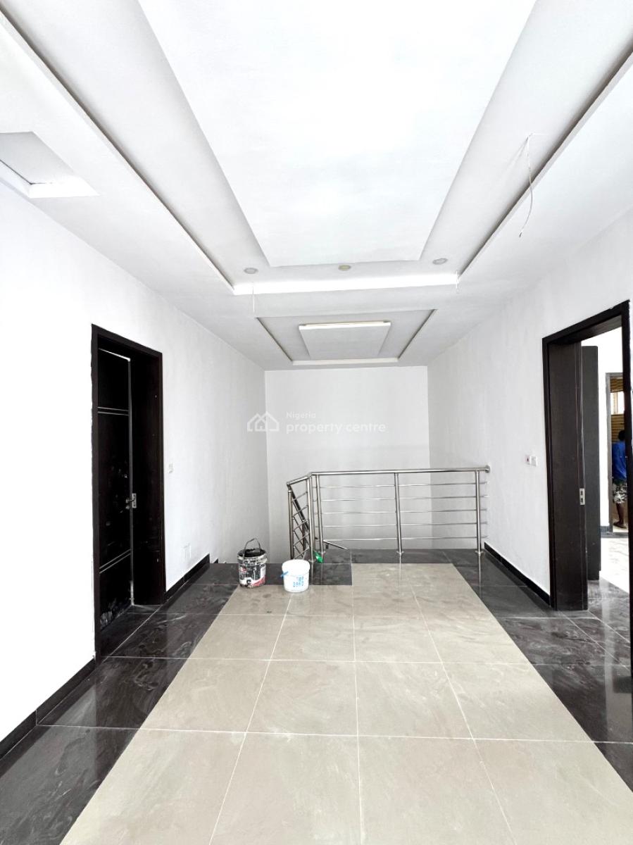 Well Maintained 4 Bedroom Terrace, Osapa, Lekki, Lagos, Terraced Duplex for Rent