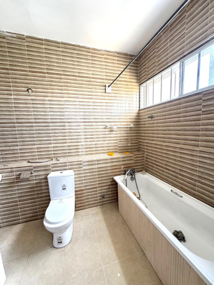 Well Maintained 4 Bedroom Terrace, Osapa, Lekki, Lagos, Terraced Duplex for Rent