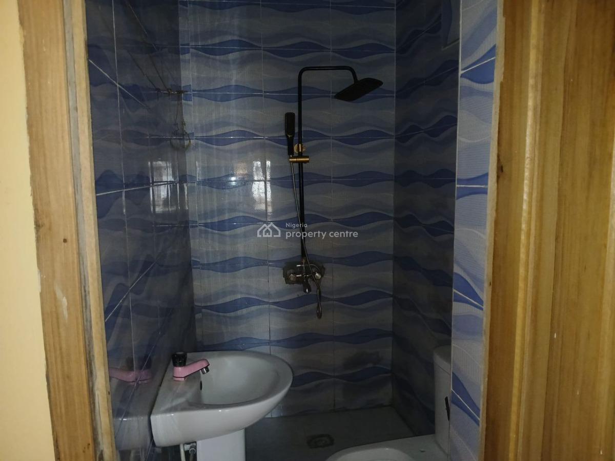 Executive 2 Bedroom Flat, Warewa, Berger, Arepo, Ogun, Flat / Apartment for Rent
