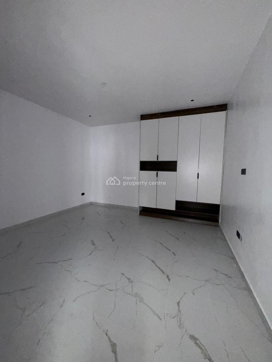 Newly Built Luxury 2 Bedroom Apartment, Lekki Phase 1, Lekki, Lagos, Block of Flats for Sale