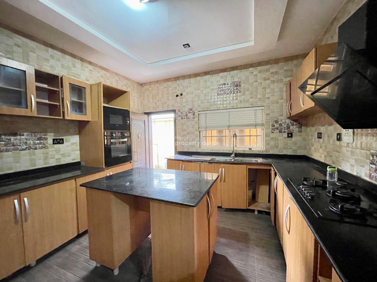 Spacious 5-bedroom Terrace Duplex Peninsula Garde, Peninsula Gardens, Sangotedo, Ajah, Lagos, Terraced Duplex for Rent