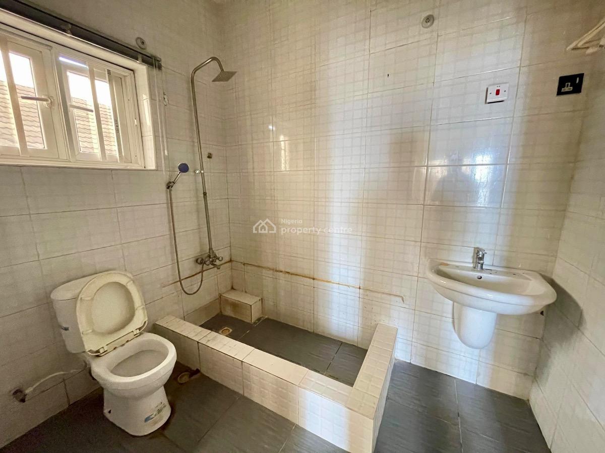 Spacious 5-bedroom Terrace Duplex Peninsula Garde, Peninsula Gardens, Sangotedo, Ajah, Lagos, Terraced Duplex for Rent