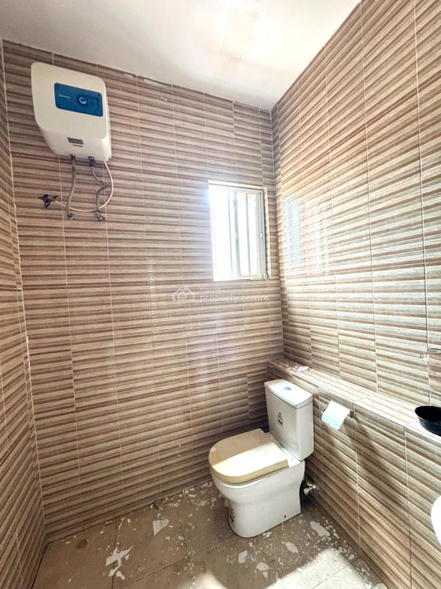 Well Maintained Spacious 4 Bedrooms Serviced 4 Bedrooms Duplex, in an Access Code Estate Along Victory Park Estate Road, Osapa, Lekki, Lagos, Semi-detached Duplex for Rent