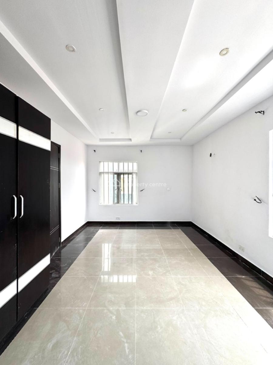 Well Maintained Spacious 4 Bedrooms Serviced 4 Bedrooms Duplex, in an Access Code Estate Along Victory Park Estate Road, Osapa, Lekki, Lagos, Semi-detached Duplex for Rent