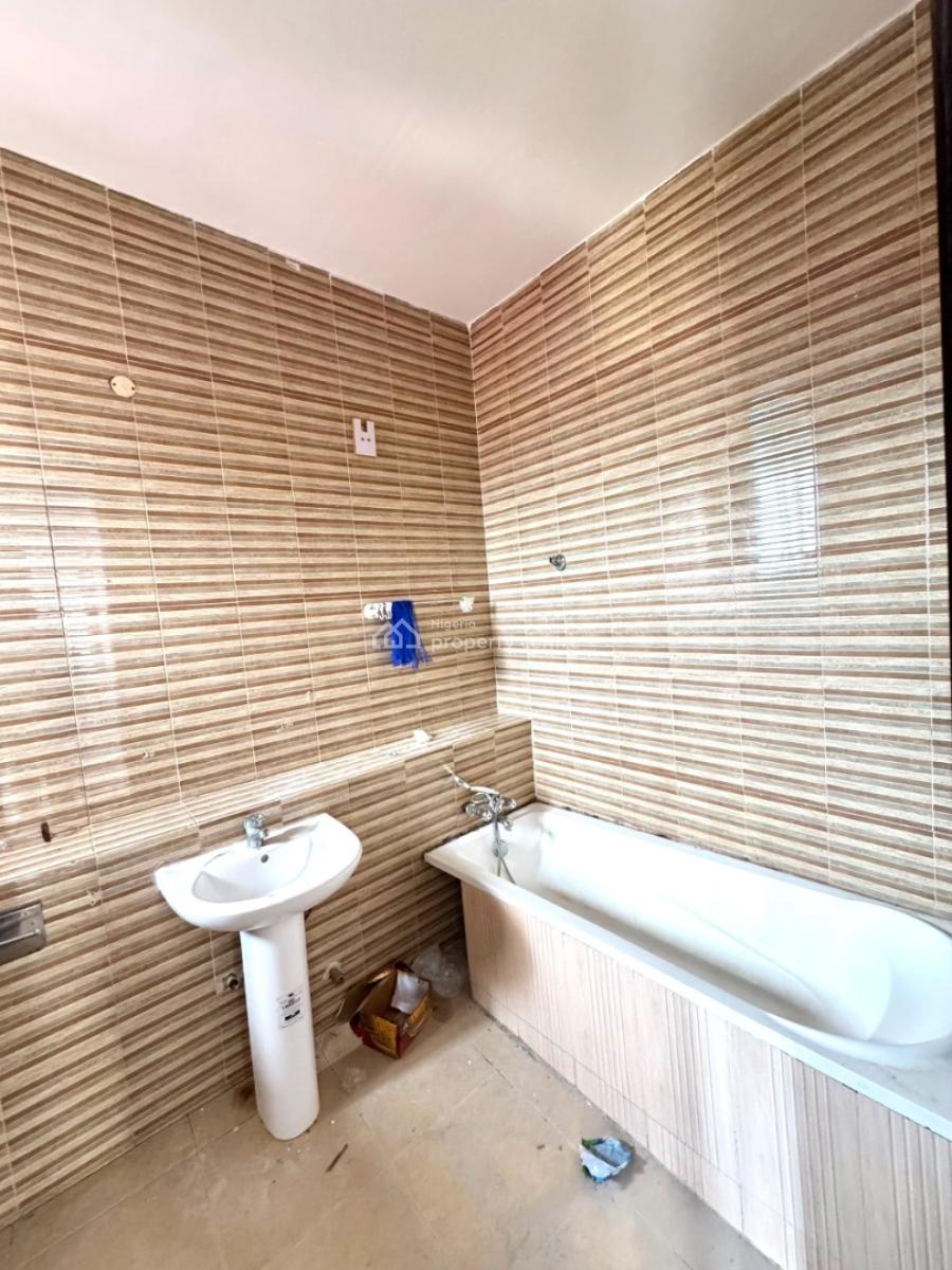 Well Maintained Spacious 4 Bedrooms Serviced 4 Bedrooms Duplex, in an Access Code Estate Along Victory Park Estate Road, Osapa, Lekki, Lagos, Semi-detached Duplex for Rent