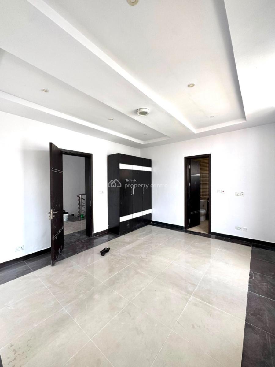Well Maintained Spacious 4 Bedrooms Serviced 4 Bedrooms Duplex, in an Access Code Estate Along Victory Park Estate Road, Osapa, Lekki, Lagos, Semi-detached Duplex for Rent