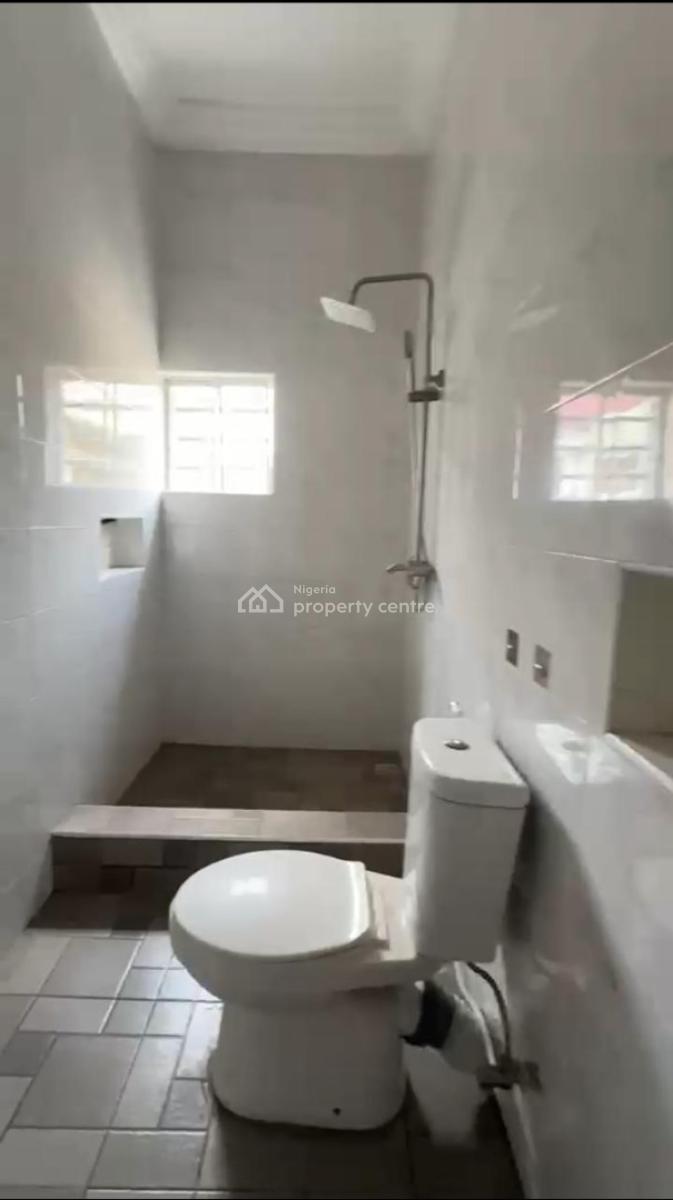Lovely 2 Bedroom Flat, Bode Thomas, Surulere, Lagos, Flat / Apartment for Rent