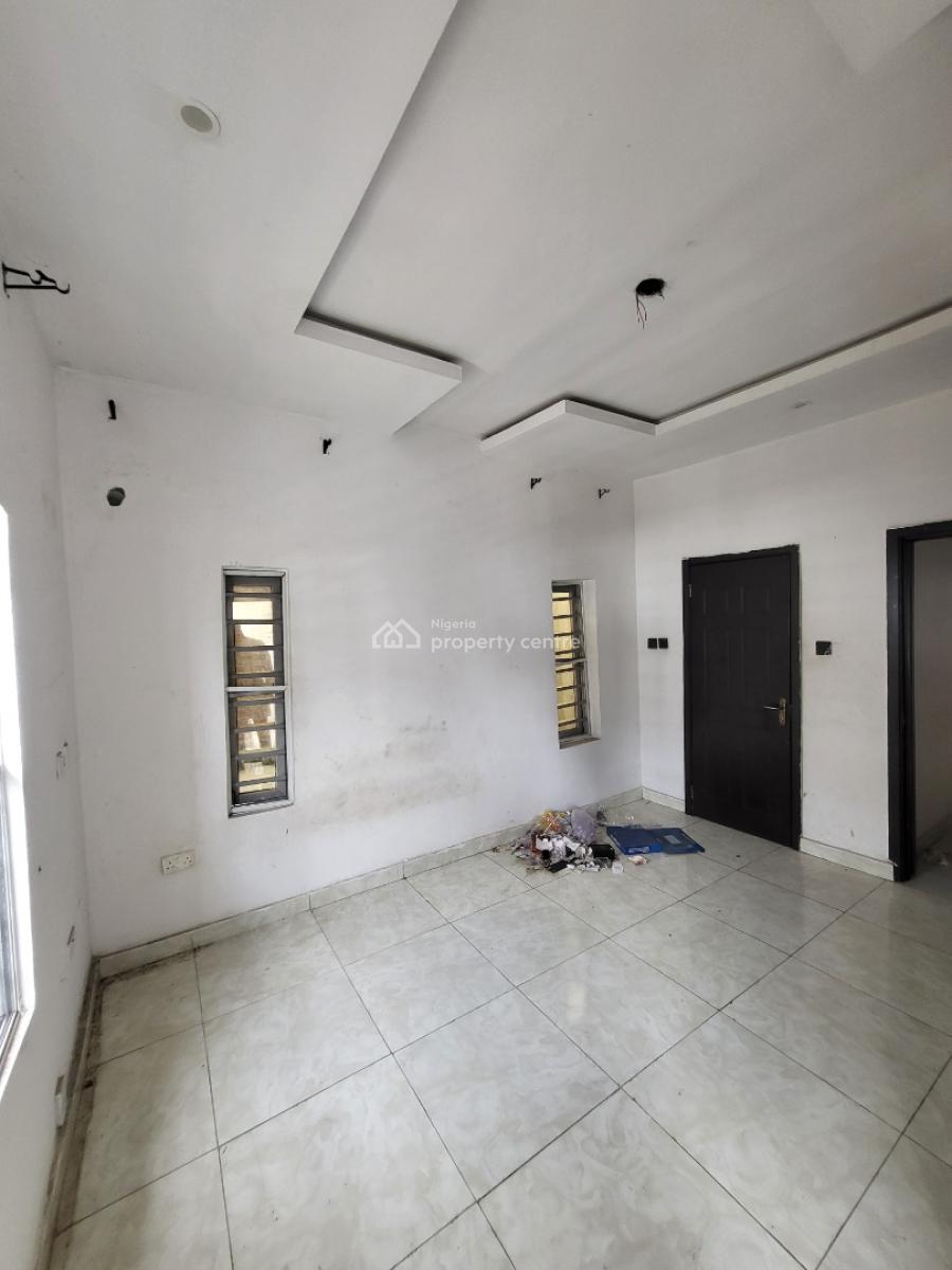 Master Bedroom on First Floor with Terrace Sit Out, G.r.a, Ikota, Lekki, Lagos, Flat / Apartment for Rent