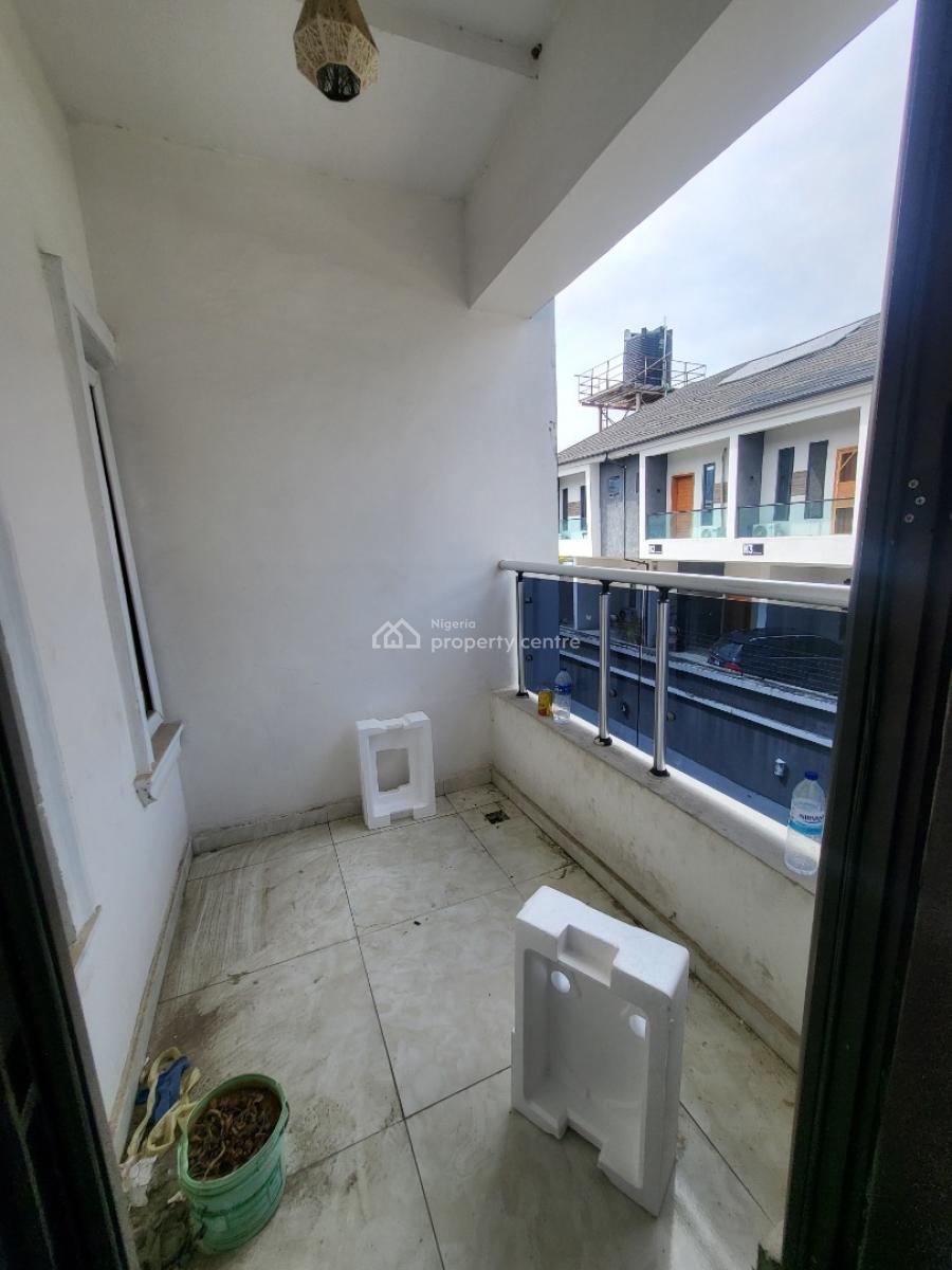Master Bedroom on First Floor with Terrace Sit Out, G.r.a, Ikota, Lekki, Lagos, Flat / Apartment for Rent