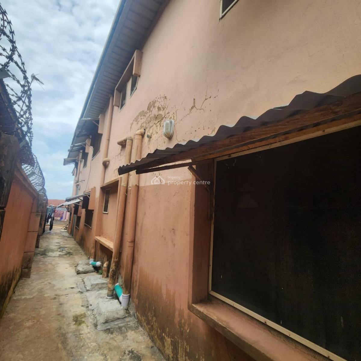 20 Units of Room Self-contained Hostel with C of O, Opp University of Ibadan, Agbowo, Ibadan, Oyo, Self Contain (single Rooms) for Sale