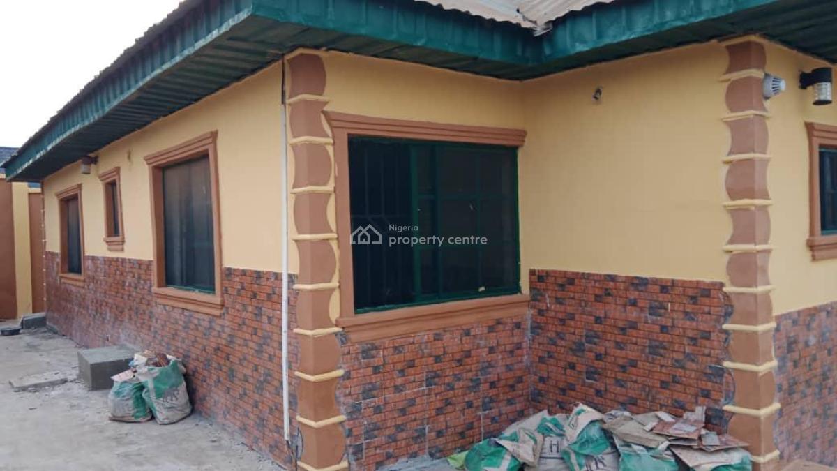 Twin Flat of 3 Bedroom Self Compound in a Serene House Environment, Olohunda Aba, Akobo Ibadan, Akobo, Ibadan, Oyo, Block of Flats for Sale