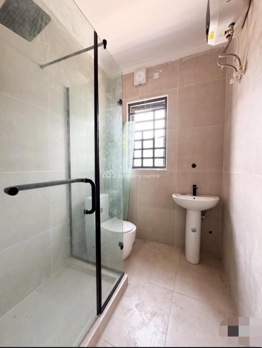 Luxury 4 Bedroom Apartment with Bq, Pool and Gym, Lekki Phase 1, Lekki, Lagos, Block of Flats for Sale