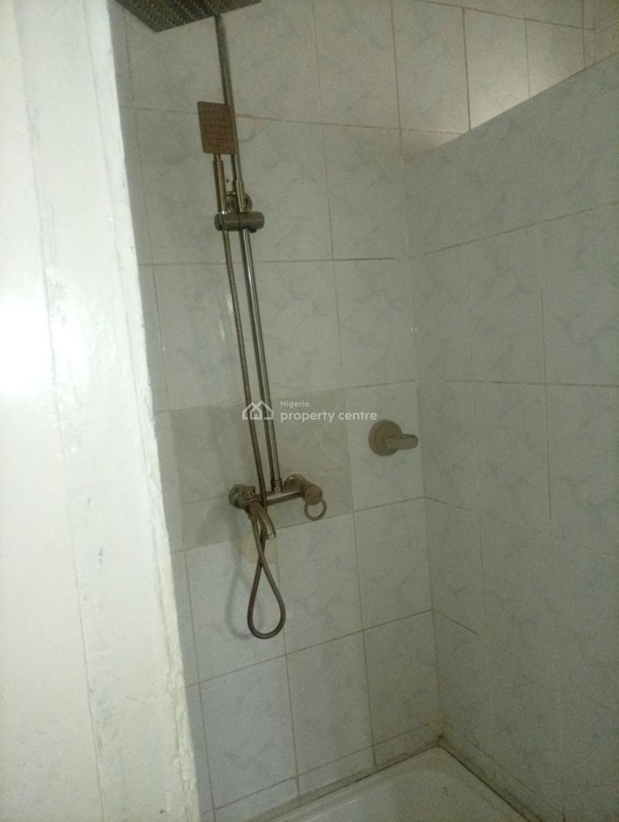 Very Spacious Self Contain with a Big Kitchen & Toilet on 1st Floor, Asokoro District, Abuja, Self Contain (single Rooms) for Rent