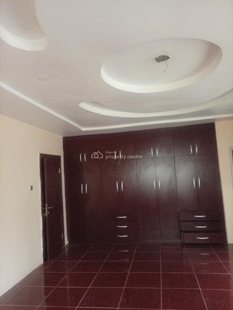 Very Spacious Self Contain with a Big Kitchen & Toilet on 1st Floor, Asokoro District, Abuja, Self Contain (single Rooms) for Rent
