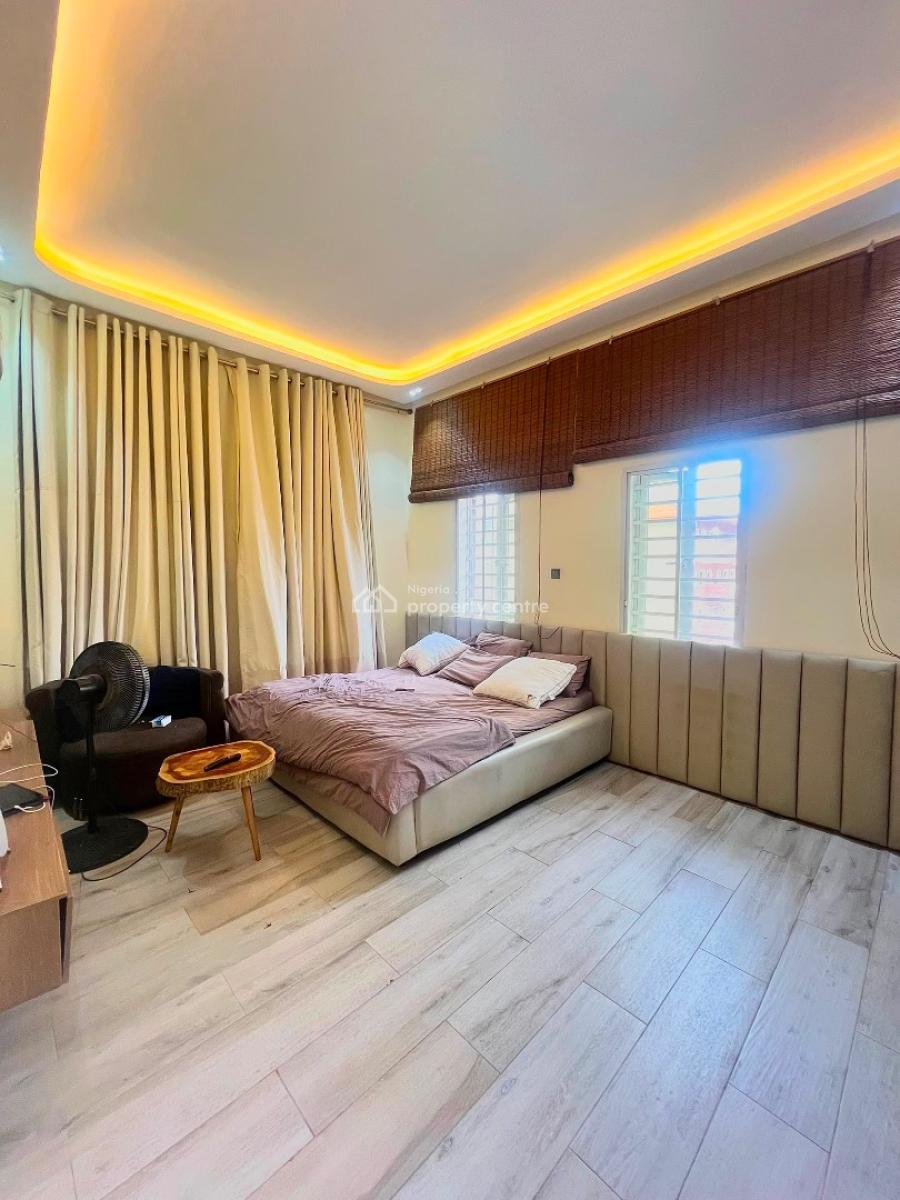 Fully Furnished and Luxurious 3 Bedroom Apartment with a Boys Quarter, in a Serene and Secure Neighborhood, Ikoyi, Lagos, Flat / Apartment for Sale