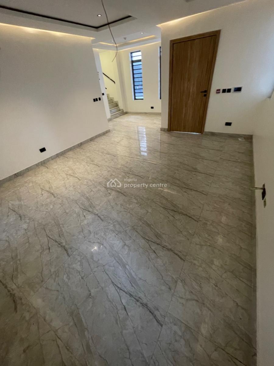 4 Bedroom Terrace, Lekki Phase 1, Lekki, Lagos, Terraced Duplex for Rent