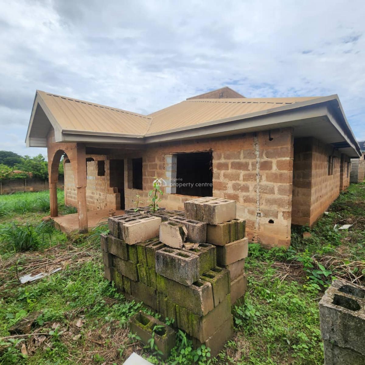 2 Flat 2 Bedroom with 1 Bedroom, Adetokun, Ologuneru, Ibadan, Oyo, Block of Flats for Sale