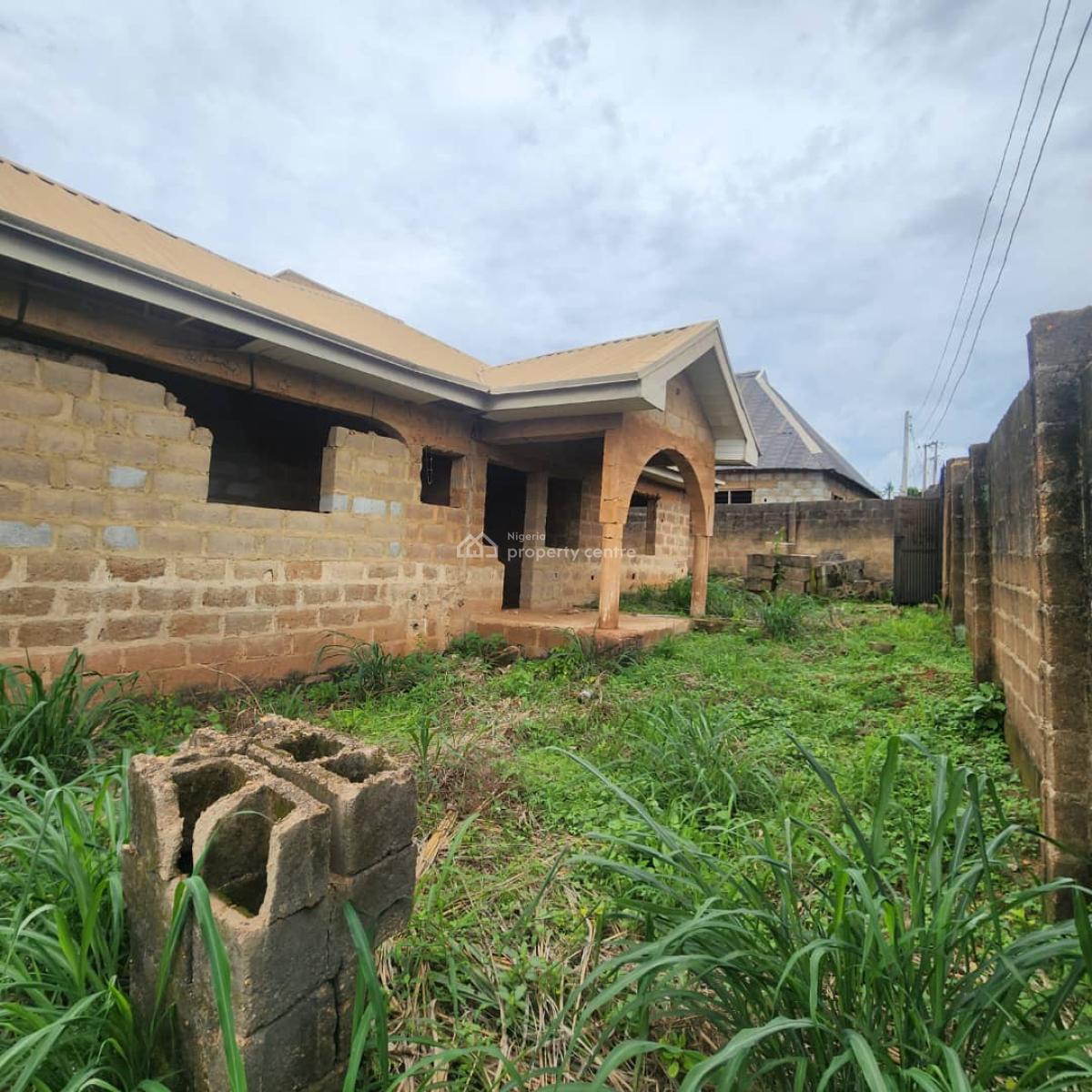 2 Flat 2 Bedroom with 1 Bedroom, Adetokun, Ologuneru, Ibadan, Oyo, Block of Flats for Sale