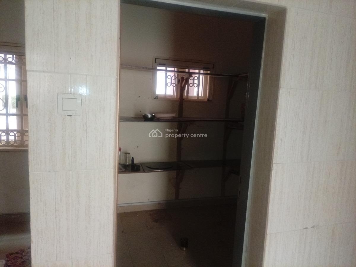 Serviced 3 Bedroom Terraced Duplex with a Room Self Contain, Asokoro District, Abuja, Terraced Duplex for Rent