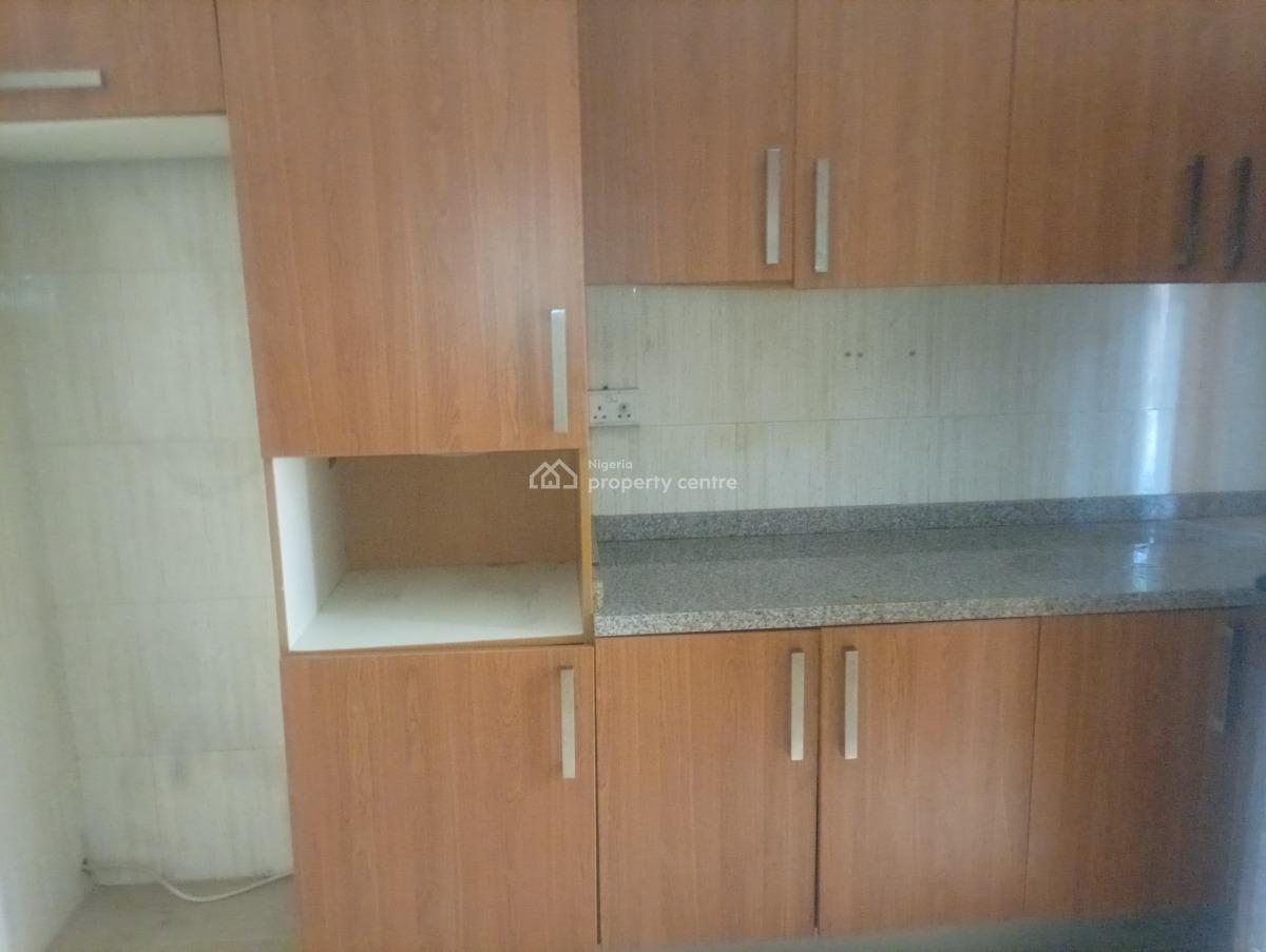 Serviced 3 Bedroom Terraced Duplex with a Room Self Contain, Asokoro District, Abuja, Terraced Duplex for Rent