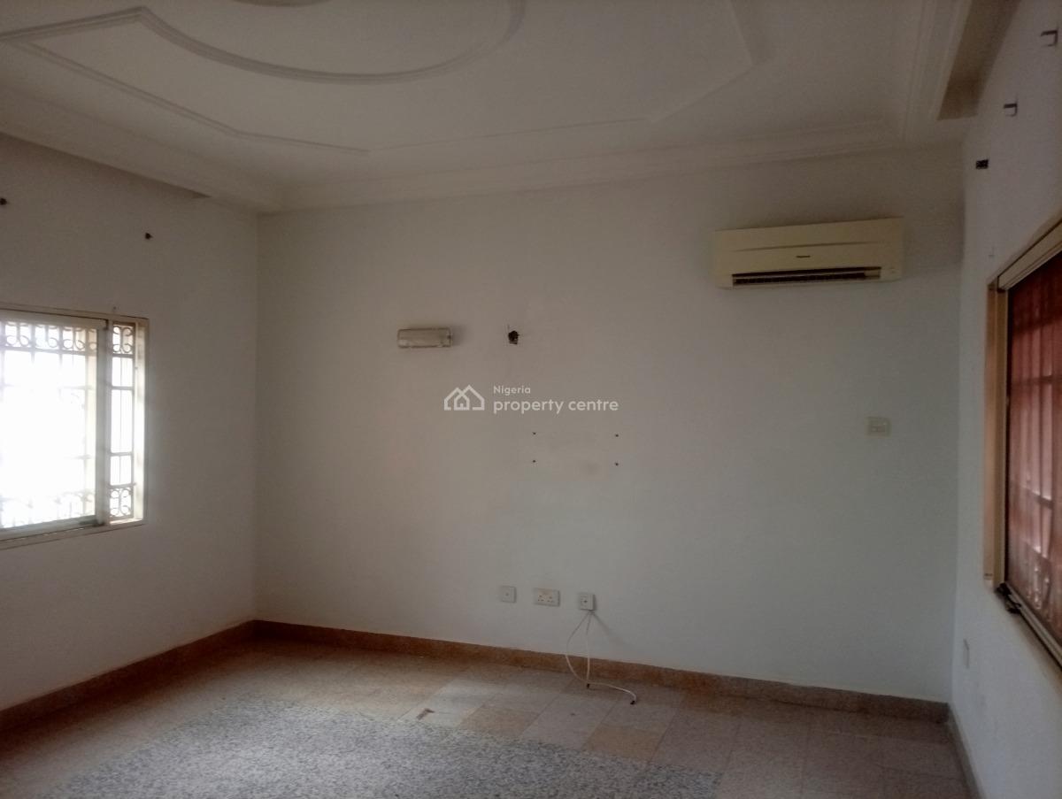 Serviced 3 Bedroom Terraced Duplex with a Room Self Contain, Asokoro District, Abuja, Terraced Duplex for Rent