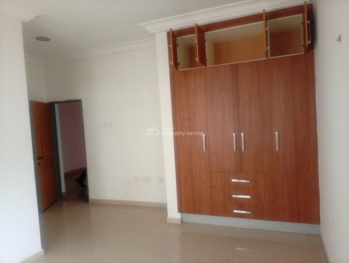 Serviced 3 Bedroom Terraced Duplex with a Room Self Contain, Asokoro District, Abuja, Terraced Duplex for Rent