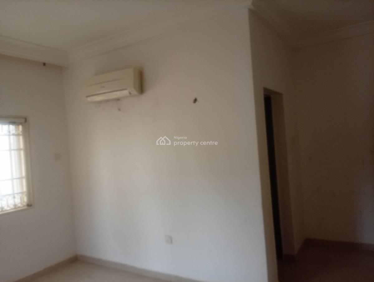 Serviced 3 Bedroom Terraced Duplex with a Room Self Contain, Asokoro District, Abuja, Terraced Duplex for Rent