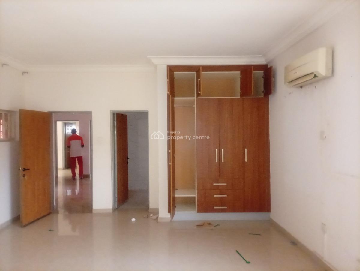 Serviced 3 Bedroom Terraced Duplex with a Room Self Contain, Asokoro District, Abuja, Terraced Duplex for Rent