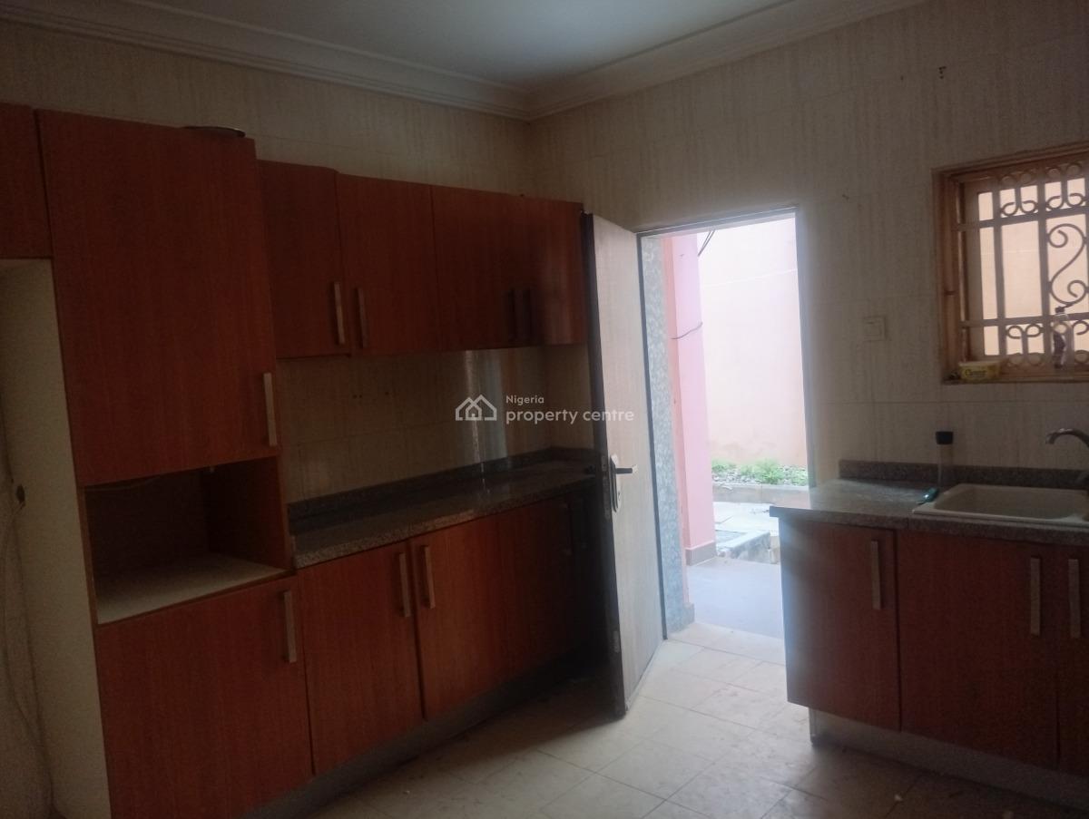 Serviced 3 Bedroom Terraced Duplex with a Room Self Contain, Asokoro District, Abuja, Terraced Duplex for Rent