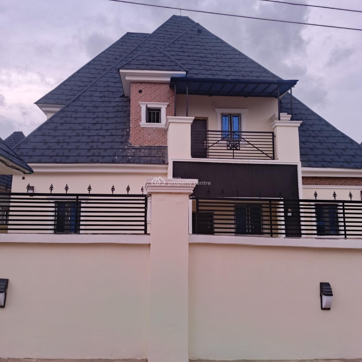 Luxurious 5 Bedrooms By The Express, Hill Top Estate at Jedo Estate Junction, Lugbe District, Abuja, Detached Duplex for Rent