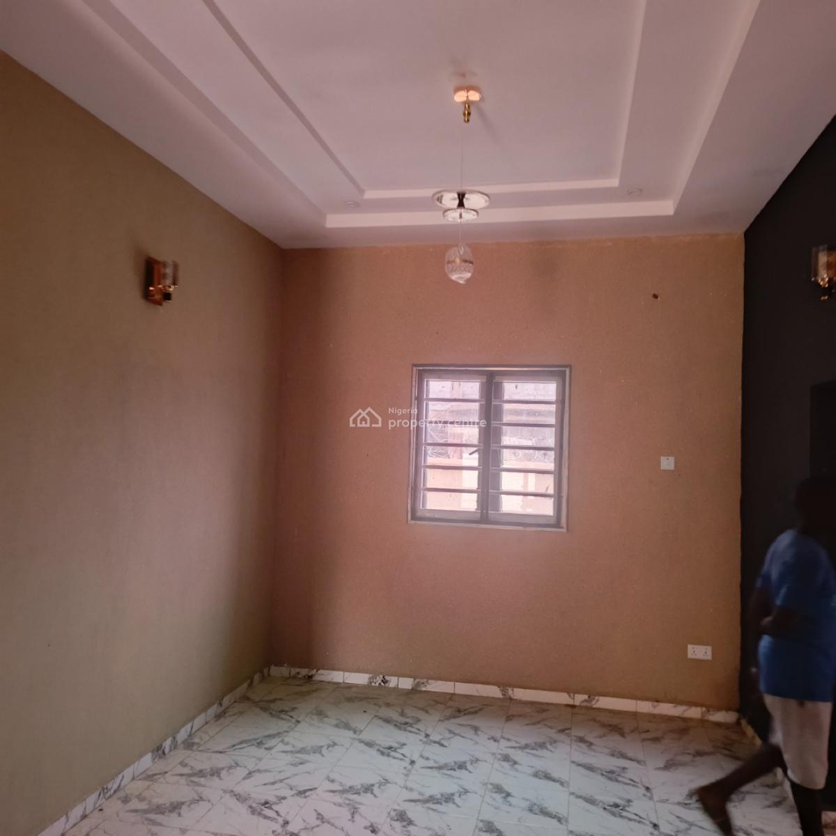 Luxurious 5 Bedrooms By The Express, Hill Top Estate at Jedo Estate Junction, Lugbe District, Abuja, Detached Duplex for Rent