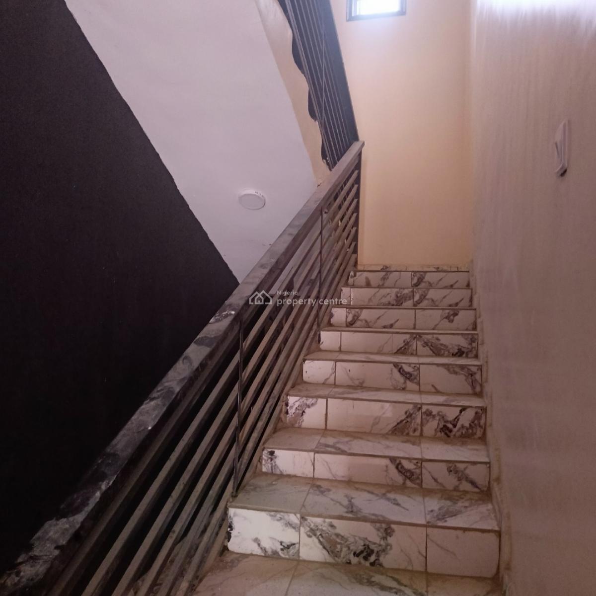 Luxurious 5 Bedrooms By The Express, Hill Top Estate at Jedo Estate Junction, Lugbe District, Abuja, Detached Duplex for Rent