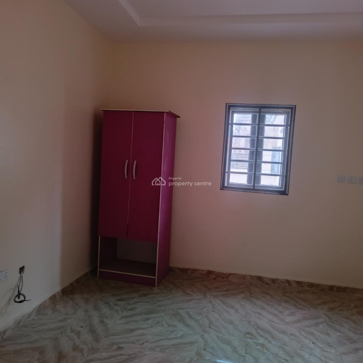 Luxurious 5 Bedrooms By The Express, Hill Top Estate at Jedo Estate Junction, Lugbe District, Abuja, Detached Duplex for Rent