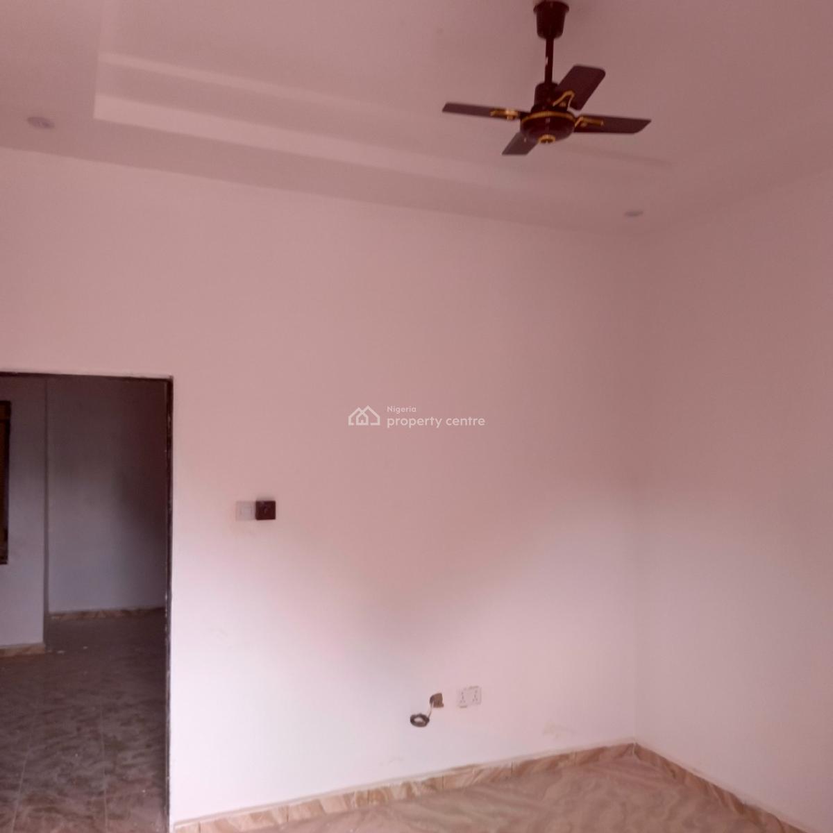 Luxurious 5 Bedrooms By The Express, Hill Top Estate at Jedo Estate Junction, Lugbe District, Abuja, Detached Duplex for Rent